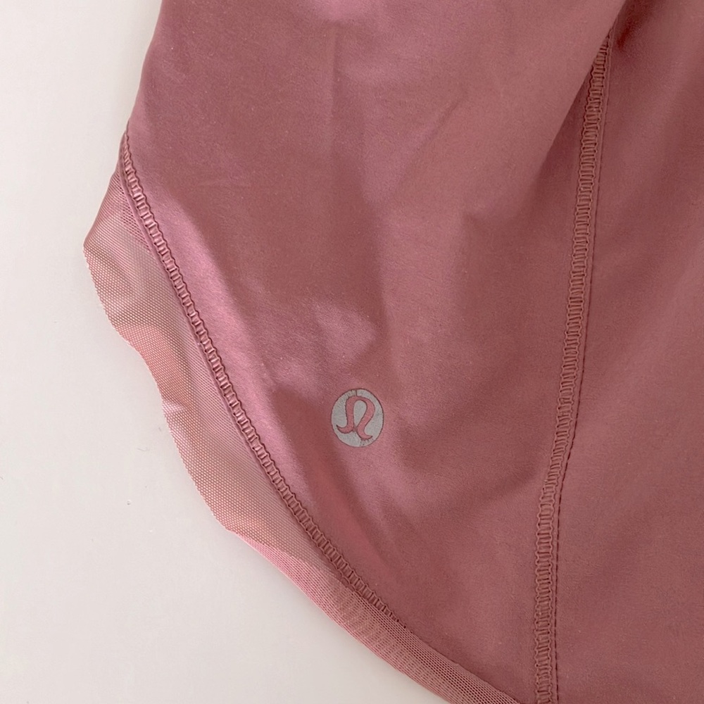 Lululemon quartz pink shorts - Picture 5 of 6